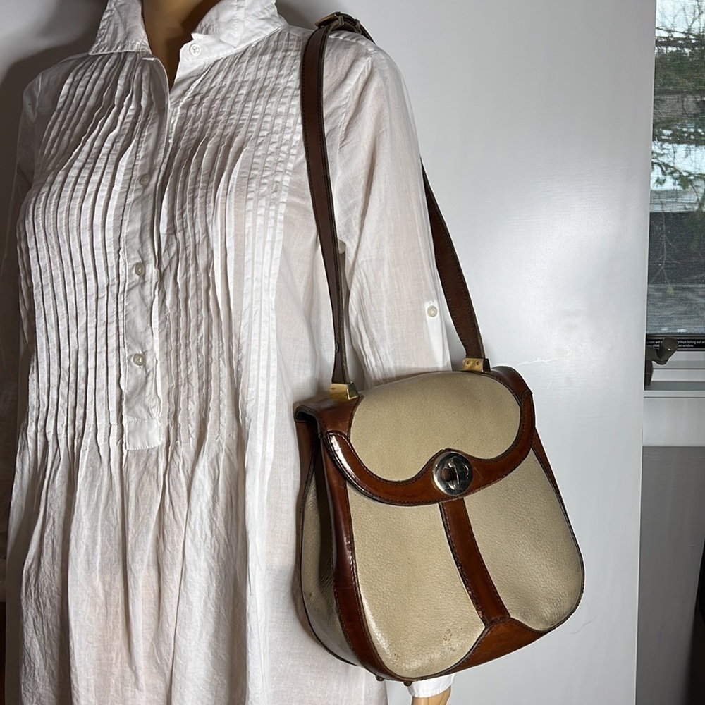 Koret Structured Large Leather Shoulder Handbag - image 3